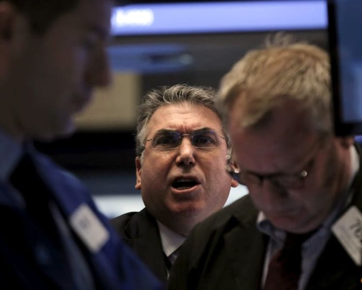 US stocks dip, oil pulls back as Wall Street weighs conflicting messages on Iran