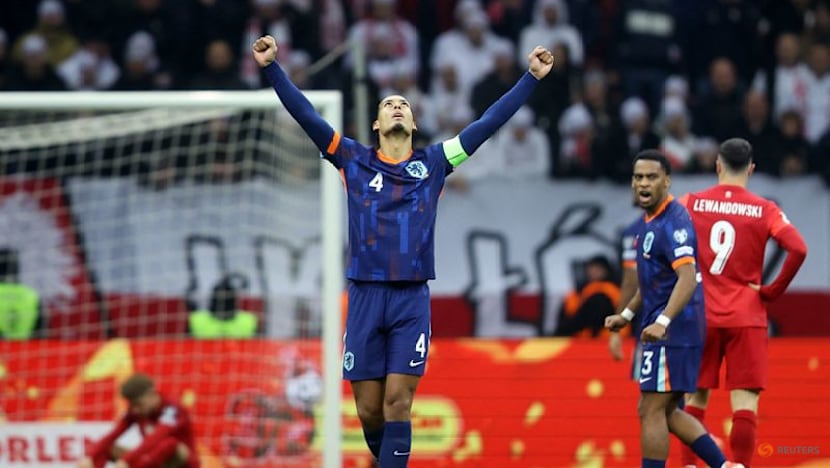 Netherlands move to within one point of World Cup berth