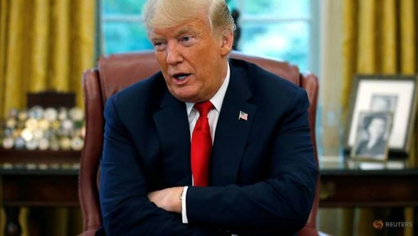 Trump ikrar 'tiada konsesi' dengan Turki berhubung paderi AS yang ditahan Trump ikrar 'tiada konsesi' dengan Turki berhubung paderi AS yang ditahan