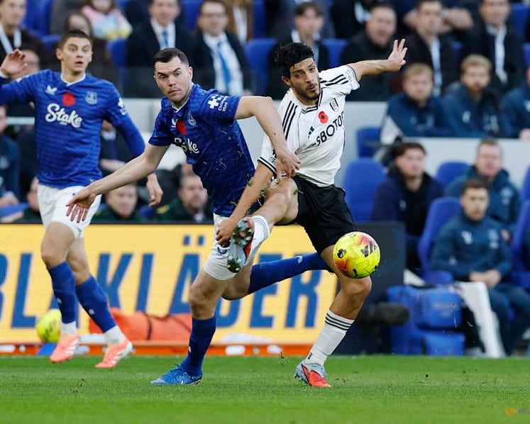 Everton ease to dominant 2-0 home win over Fulham