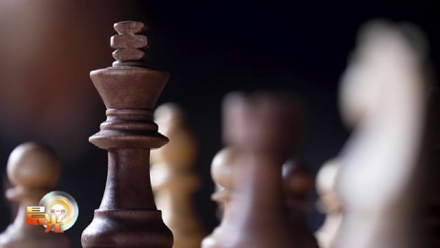 晨光|不同凡想：本地街头棋会 喝茶下棋乐在“棋”中