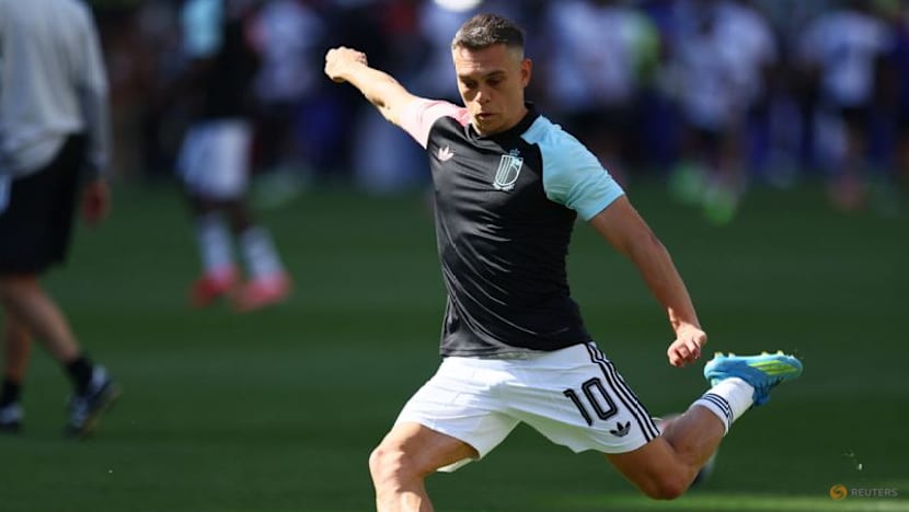 Winger Trossard to join Besiktas from Arsenal