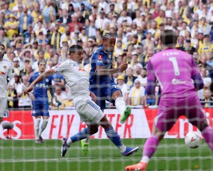 Chelsea steady the ship by booking spot in FA Cup final