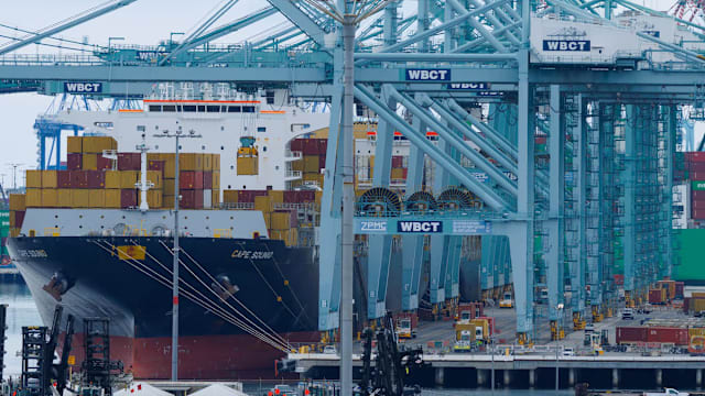 美国贸易逆差显著收窄 有望推高上一季经济增长