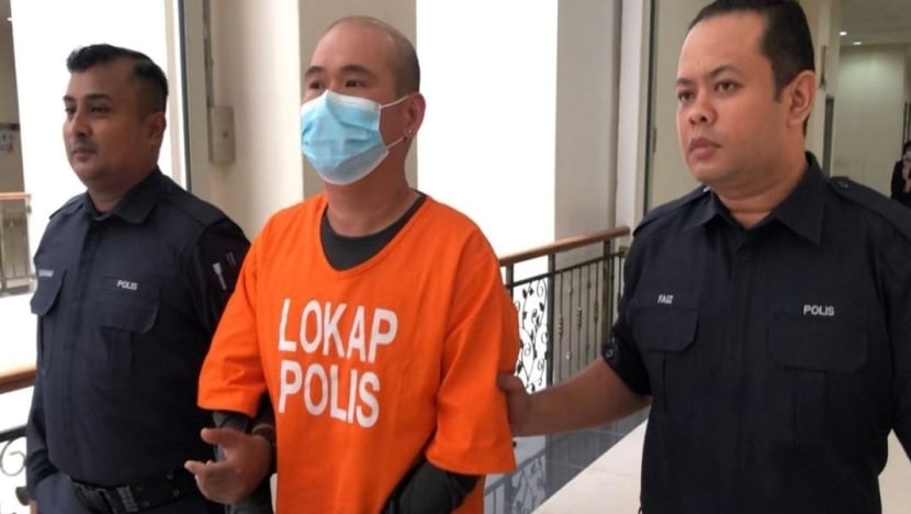 Singaporean fined in Malaysia after breaking motorist's car windshield in road rage incident