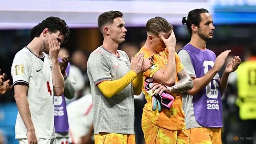England's bid to hang on blown apart by Argentina masterclass