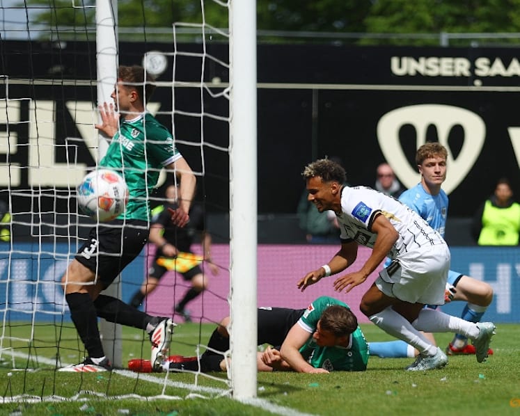 Tiny Elversberg reach Bundesliga for first time