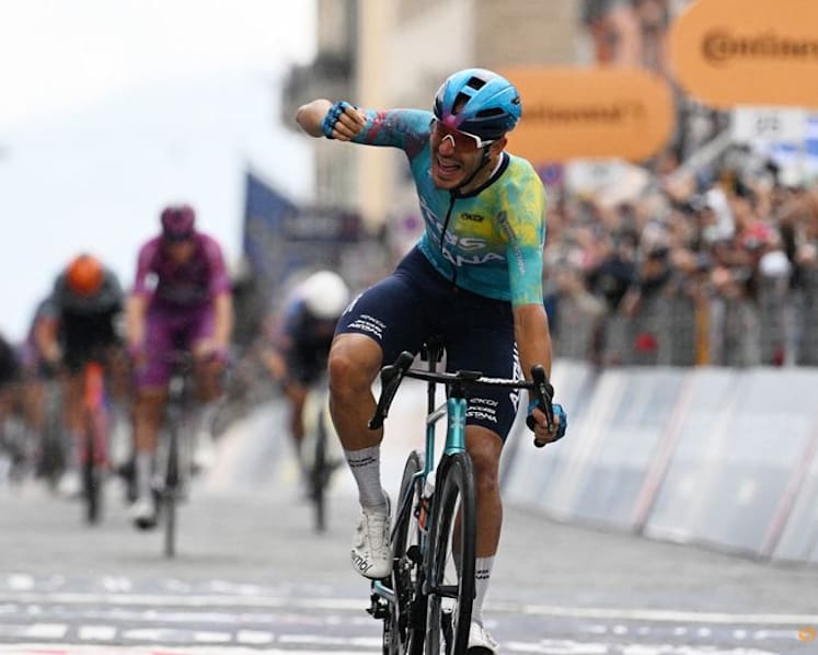 Italy's Ballerini sprints to stage six victory on Giro d'Italia