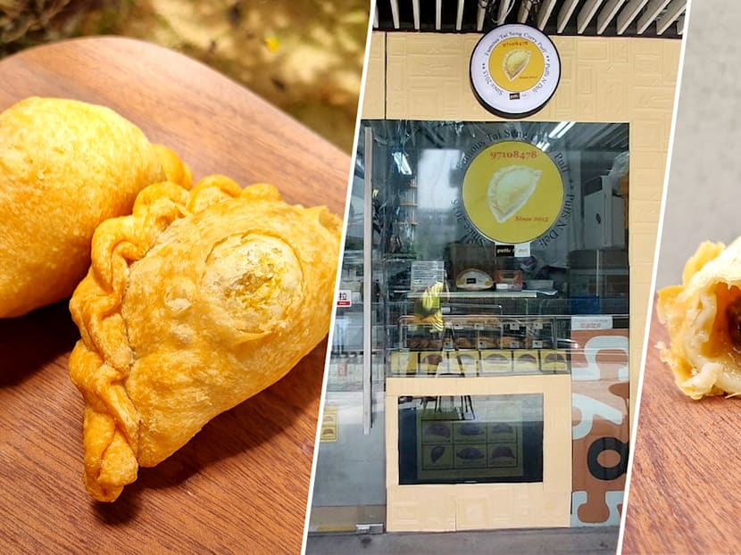 Hidden Gem Curry Puff Joint Sells Tasty Black Pepper Chicken & Apple Puffs From $1.60