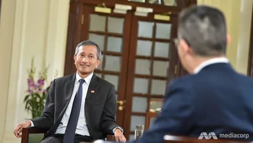 Bawa pulang rakyat S'pura dari luar negara; gilap bakat tempatan pacu inisiatif Negara Bijak, kata Vivian Balakrishna