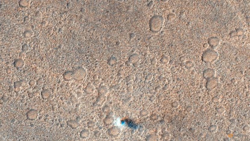Whirlwind 'dust devils' reveal blustery conditions at Martian surface