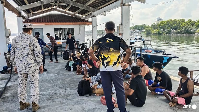 Malaysia ends Indonesia migrant boat search, 16 bodies recovered