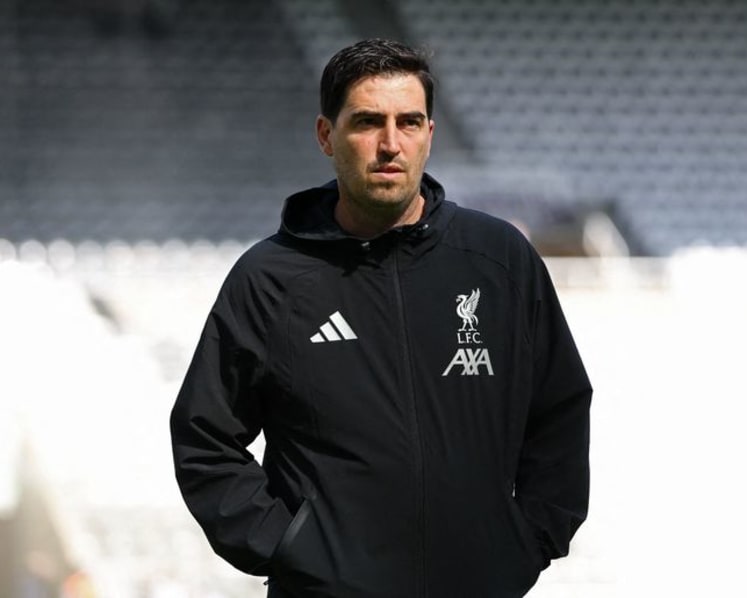 Iraola hoping for good news as Liverpool reportedly agree Barcola deal