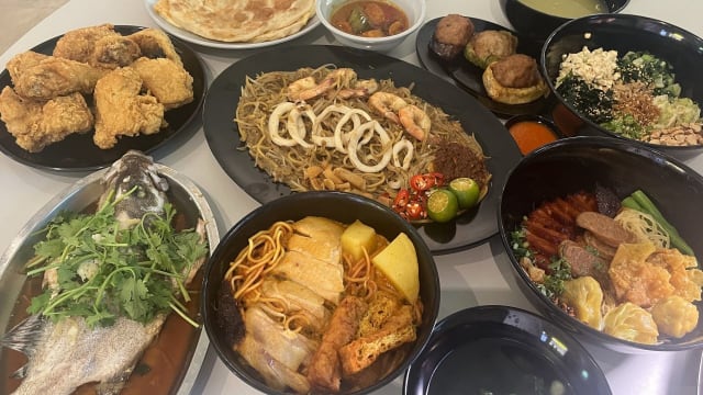重出江湖老字号、米其林推介美食……好料太多，请空腹来这个小贩中心！