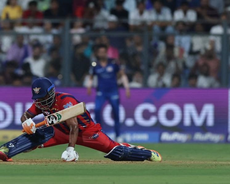 Pant not feeling the price tag pressure in IPL, says coach Langer