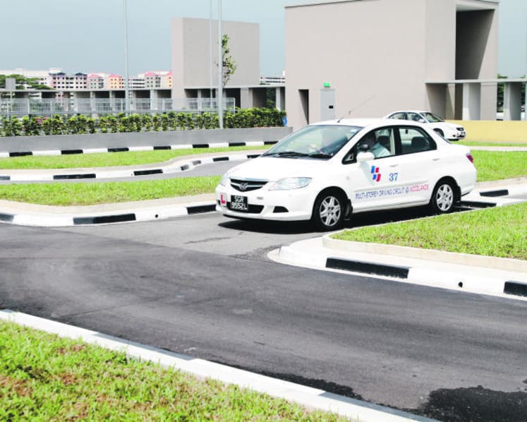 Age limit for driving instructors raised to 75