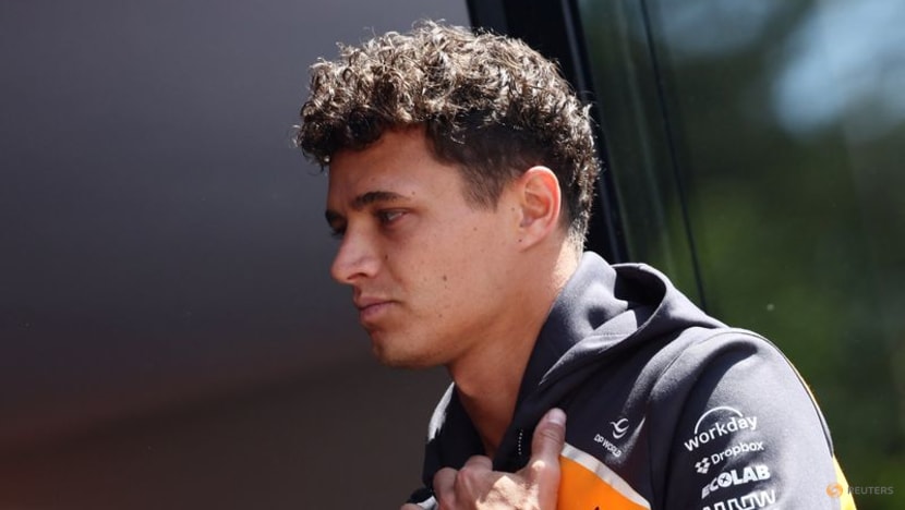 Norris shuts out social media as F1 battle heats up