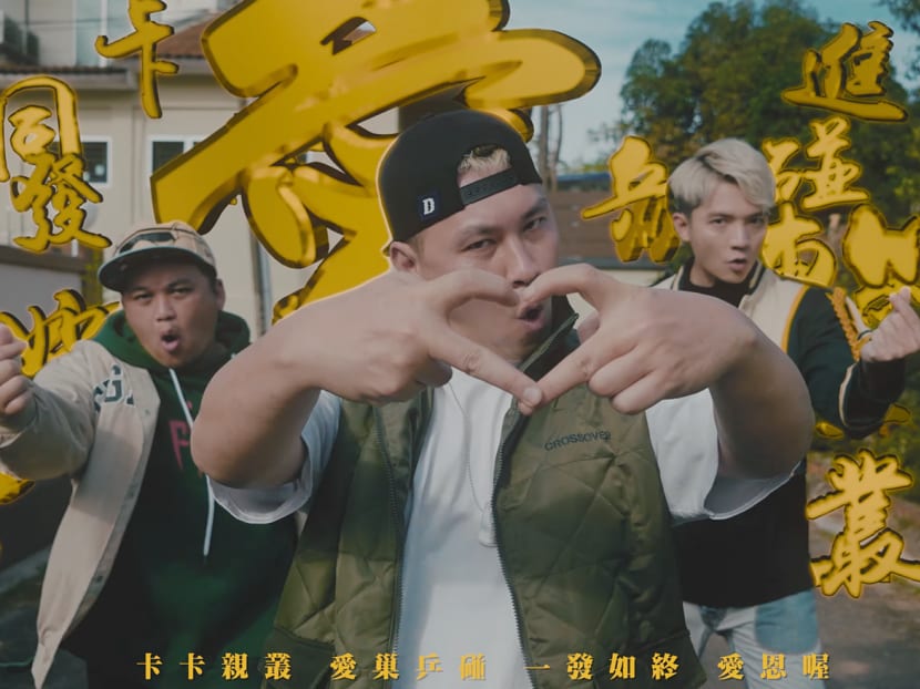 A screenshot from the music parody 周懂嗎? (Do You Understand?) by YouTubers Steady Gang.