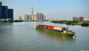 US tells Vietnam trade deficit 'unsustainable' and major concern during tariff talks: Report