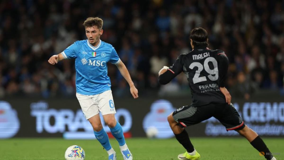 Napoli delay Inter's title celebrations with 4-0 win over Cremonese