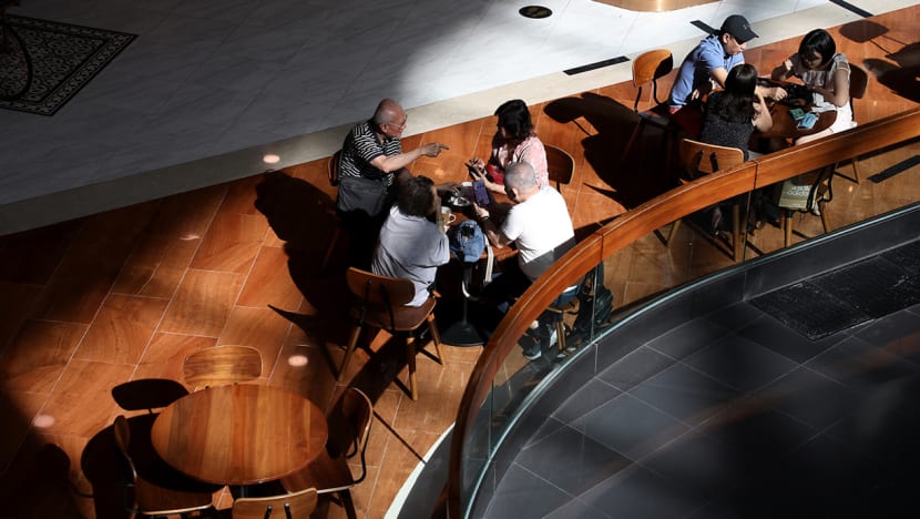 Up to 5 fully vaccinated members of same household can eat together at F&B outlets from Nov 10: MOH