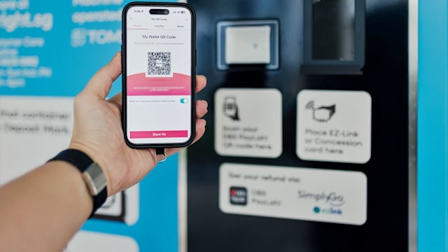 公众可通过PayLah!应用 取回饮料瓶罐押金