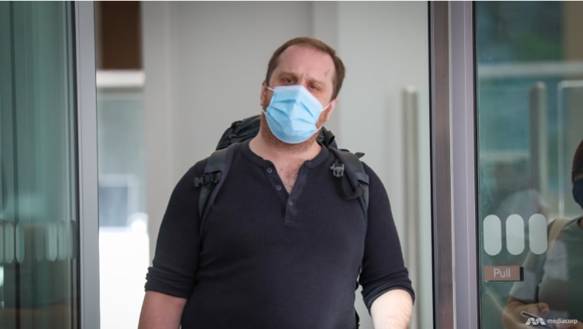 Foreign journalist fined for illegal freelancing with news publishers