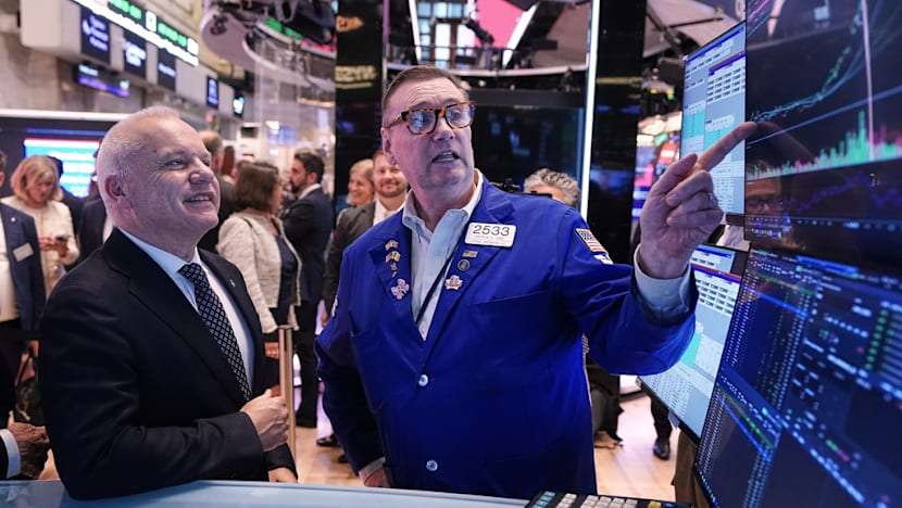 Sharp drops in Big Tech companies pull stocks lower on Wall Street