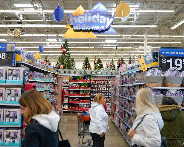 US economy grows at fastest pace in nearly two years in Q2 on strong consumer spending