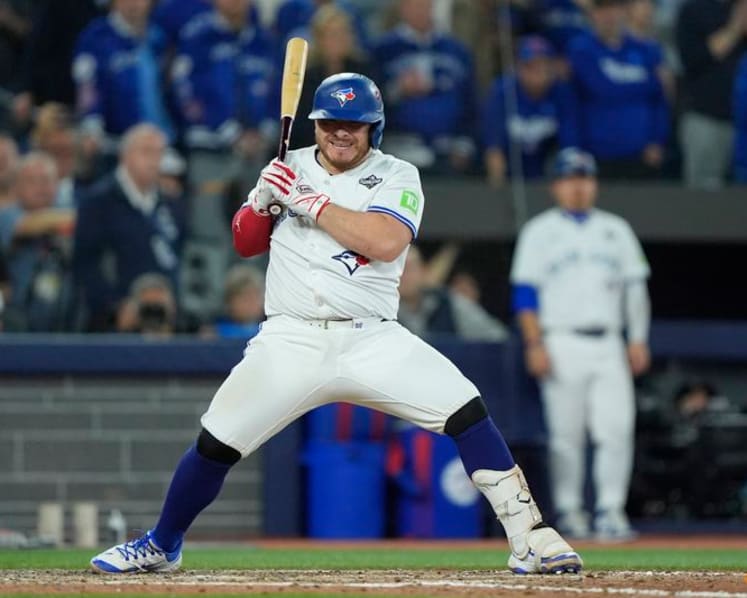 Baseball-Dodgers rally to beat Blue Jays, repeat as World Series champions