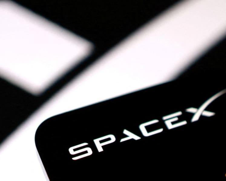 Short sellers notch $15.5 billion profit as SpaceX shares slip -Ortex