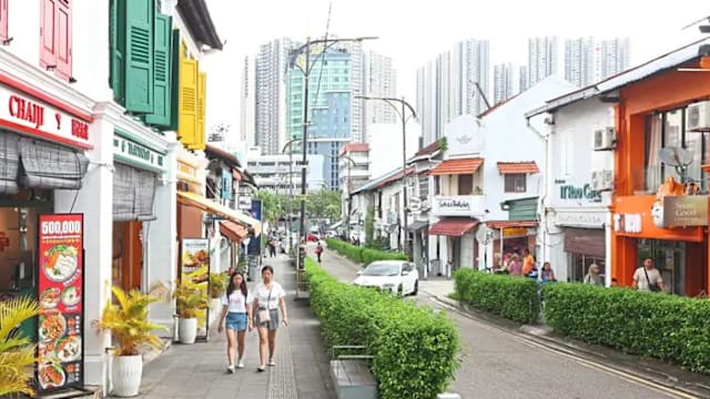 昔日年终旺季变冷清 新山商家：狮城客少了三成