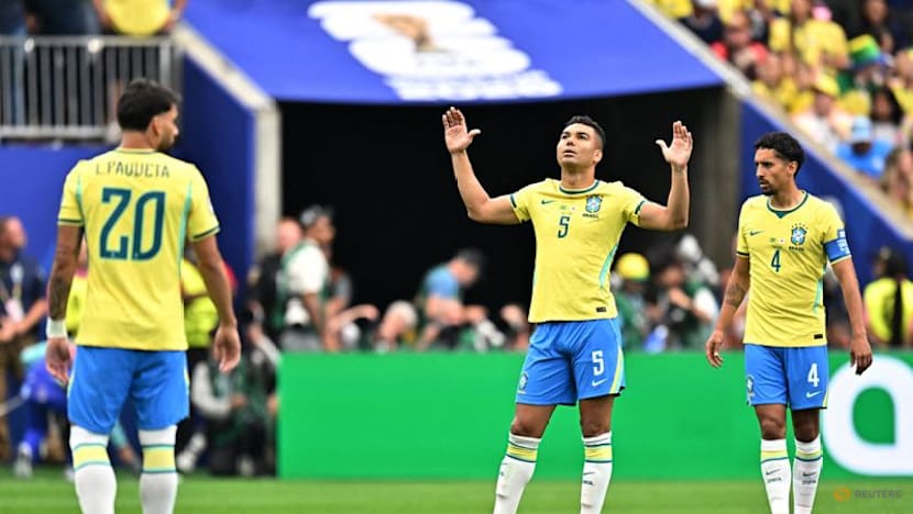 Brazil unchanged, Japan opt for five-man defence