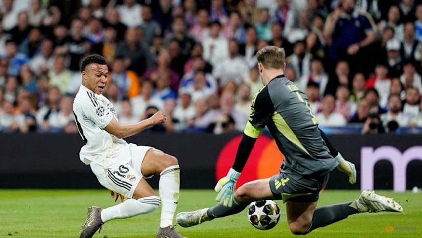 Bayern seize advantage over Real with 2-1 win in pulsating Bernabeu clash