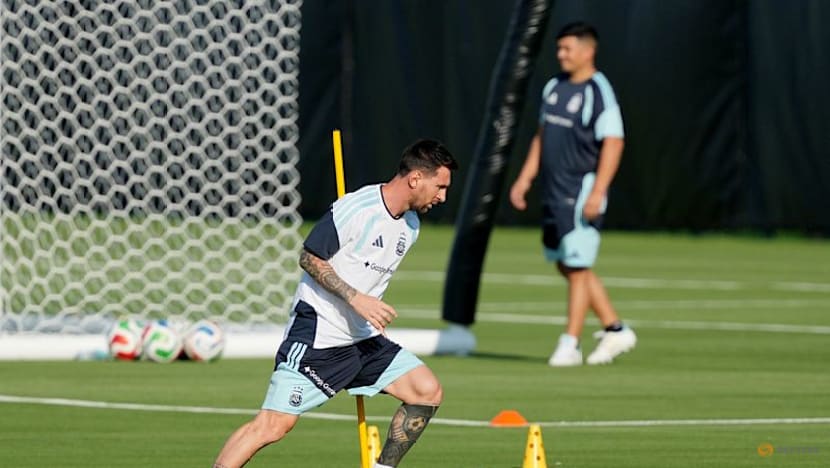 Messi recovering well from injury, could feature in Argentina warm-ups, says Scaloni