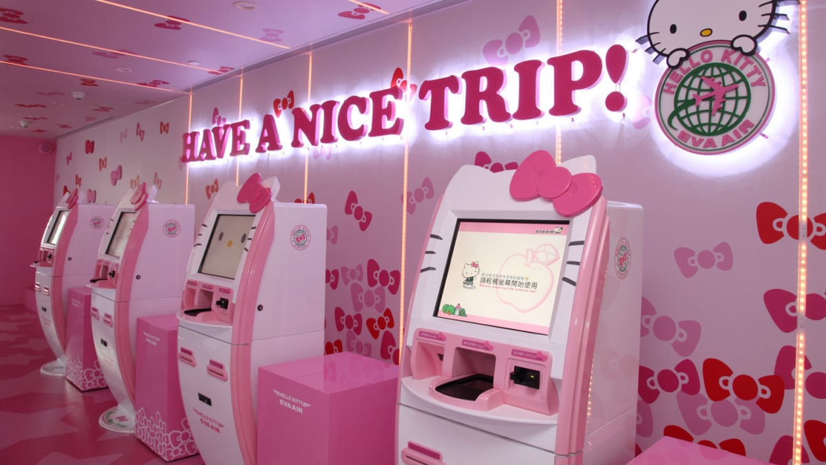 8 Things about the EVA Air display picture 2