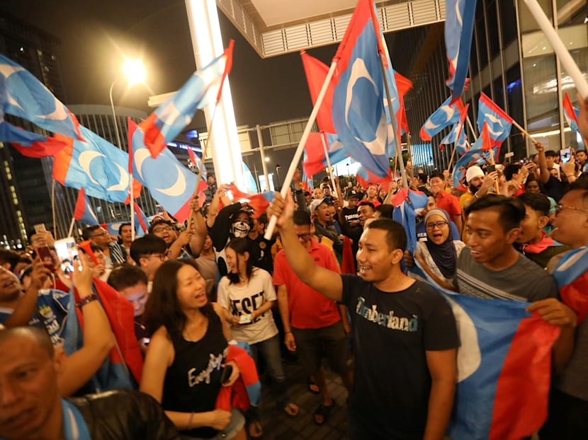 What effect did social media have on the Malaysian election result?