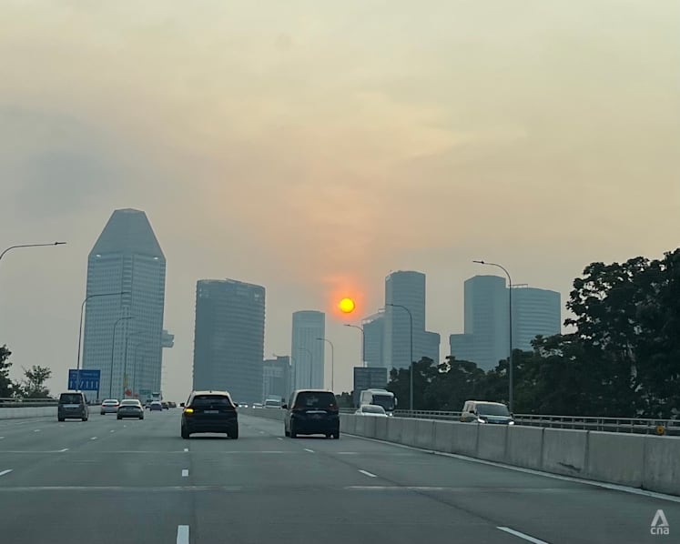Air quality back in unhealthy range in central Singapore