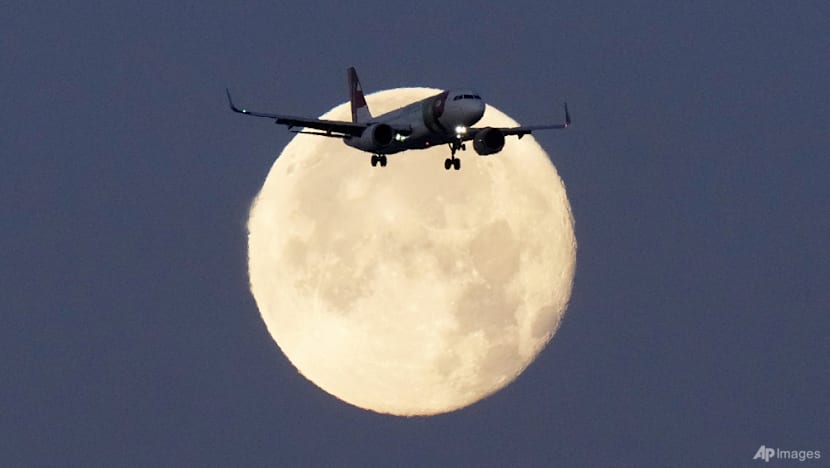 Global airlines race to fix A320 jets after Airbus recall