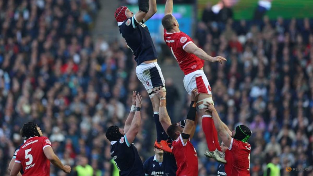 Scotland change three in the pack for do-or-die trip to Ireland