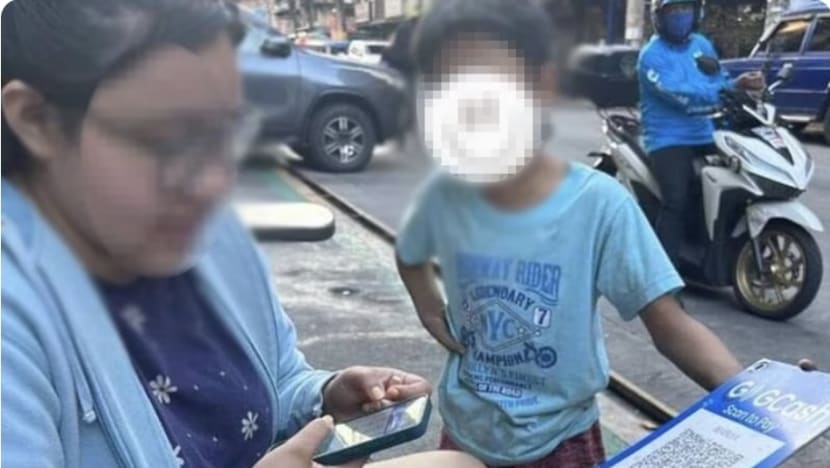Sindiket pengemis di Filipina guna kod QR, peralatkan kanak-kanak Sindiket pengemis di Filipina guna kod QR, peralatkan kanak-kanak