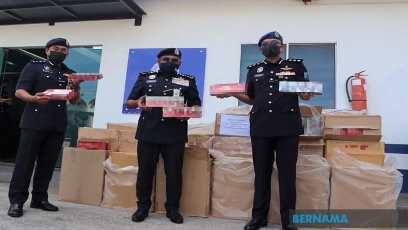 Polis M'sia rampas rokok seludup dianggar bernilai RM1.11 juta
