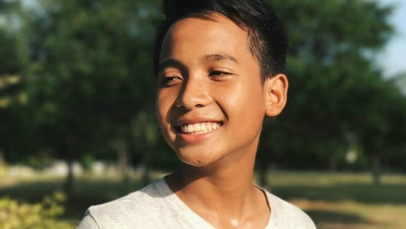 Jenazah pelajar yang dihempap palang gol dibawa pulang esok; adik kepada Sarah Aqilah Jenazah pelajar yang dihempap palang gol dibawa pulang esok; adik kepada Sarah Aqilah