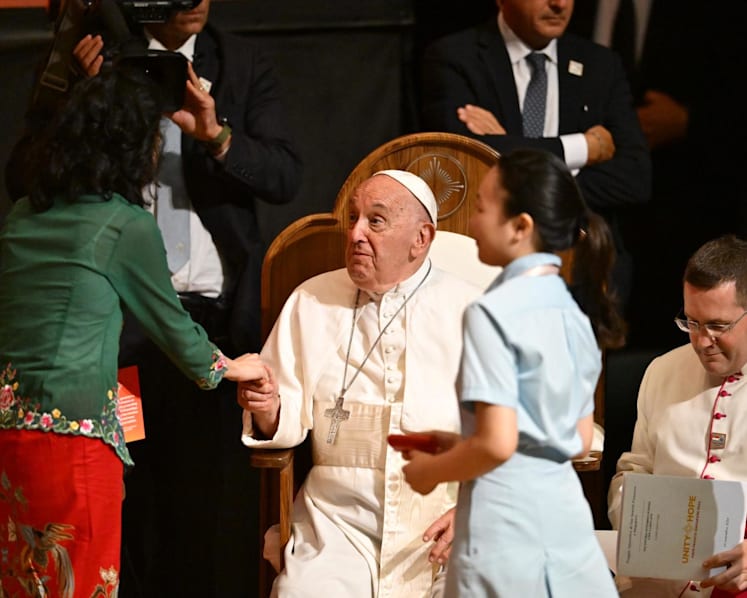Youths must have ‘courage’ to hold interreligious dialogues, take conversation to wider community: Pope Francis