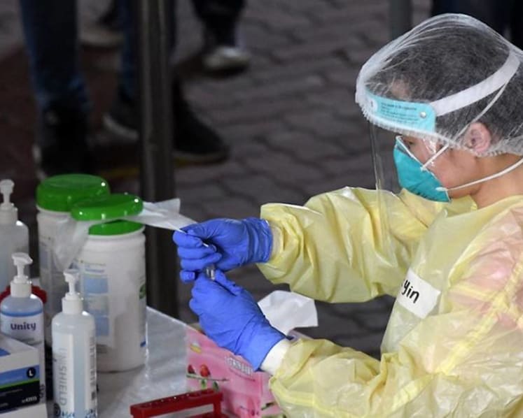 COVID-19: Patients with mild symptoms may hesitate to see a doctor; experts urge public to be vigilant