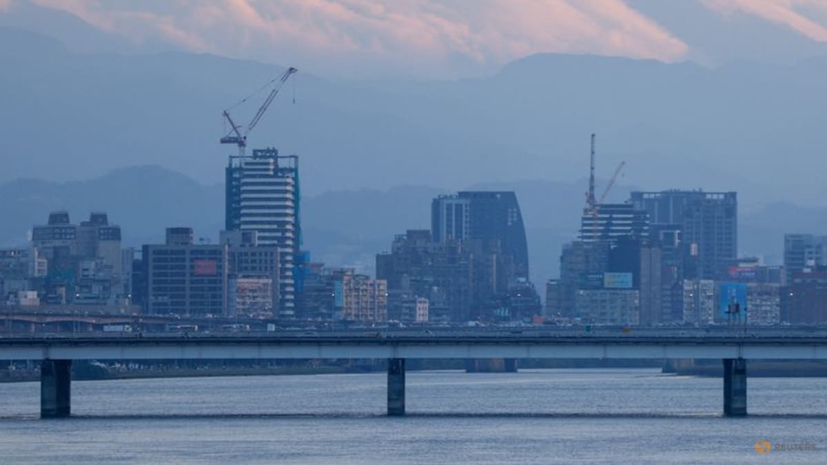 Taiwan 2025 GDP growth forecast hits 15-year high on surge in AI demand