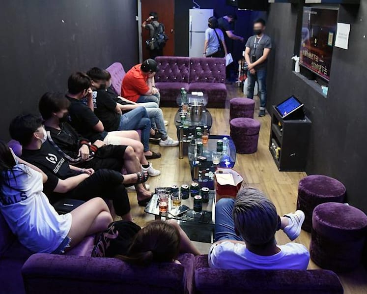 8 arrested in late-night raid on illegal KTV outlets, 45 under investigation
