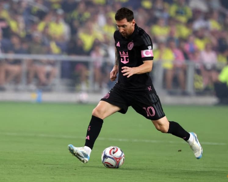 Messi 'at peace' after father's death, says Inter Miami coach