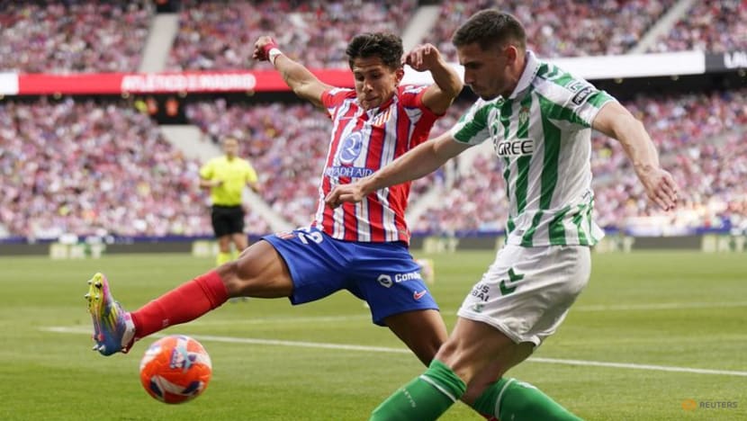 Alvarez double guides Atletico to easy win over Betis