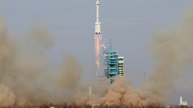 中国将在明晚发射神舟二十三号载人飞船